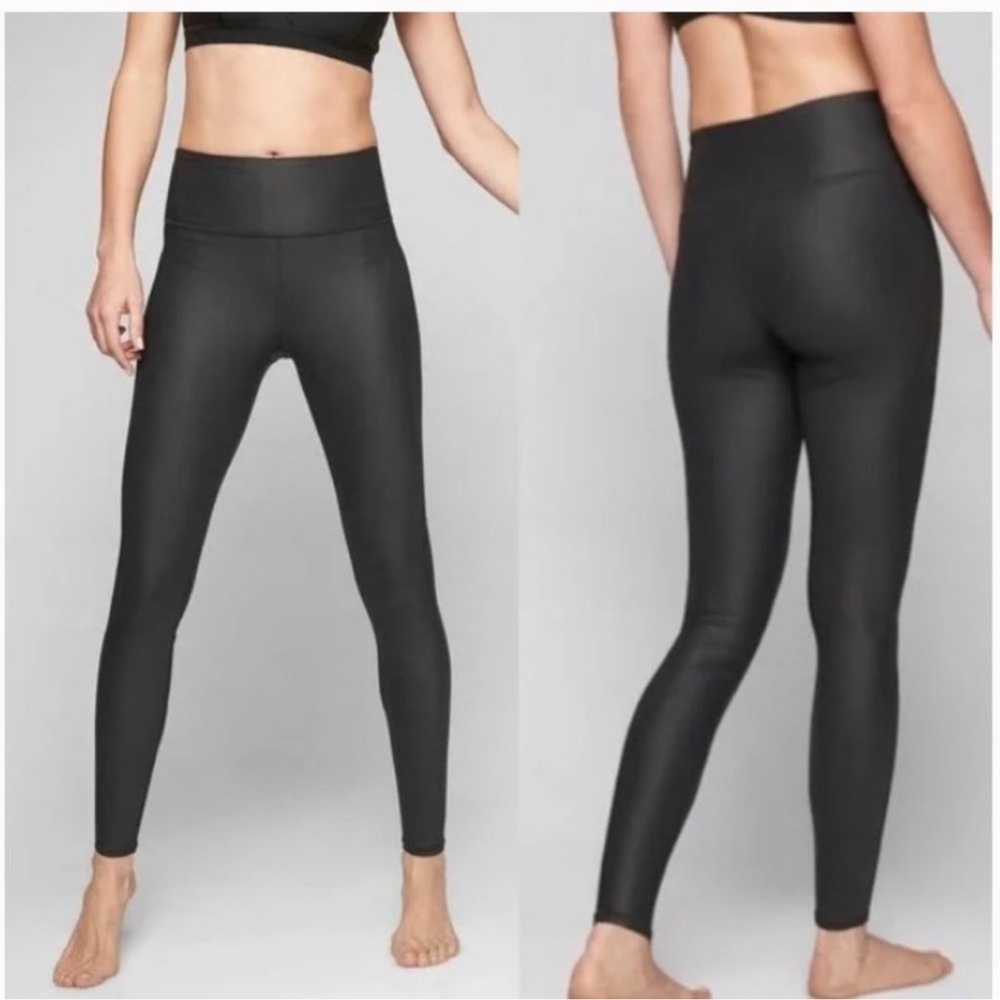 ATHLETA High Rise Shine Chaturanga Tight in Black Size Small